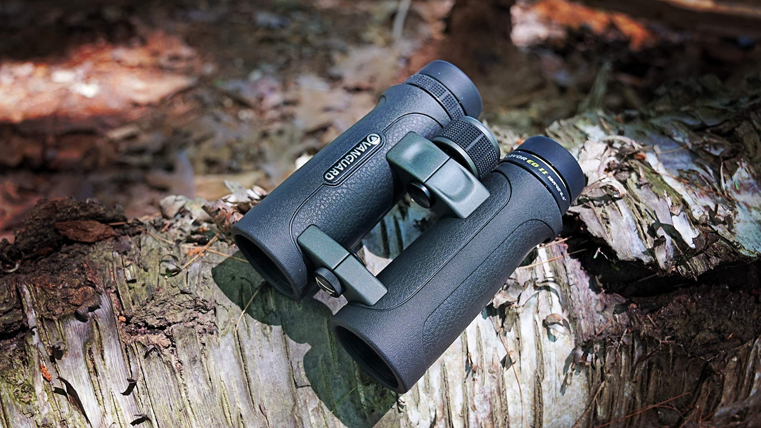 Vanguard Endeavor ED II Binoculars - Premium Hoya ED Glass, Waterproof & Fogproof - Ideal for Bird Watching, Hunting & Outdoor Adventures