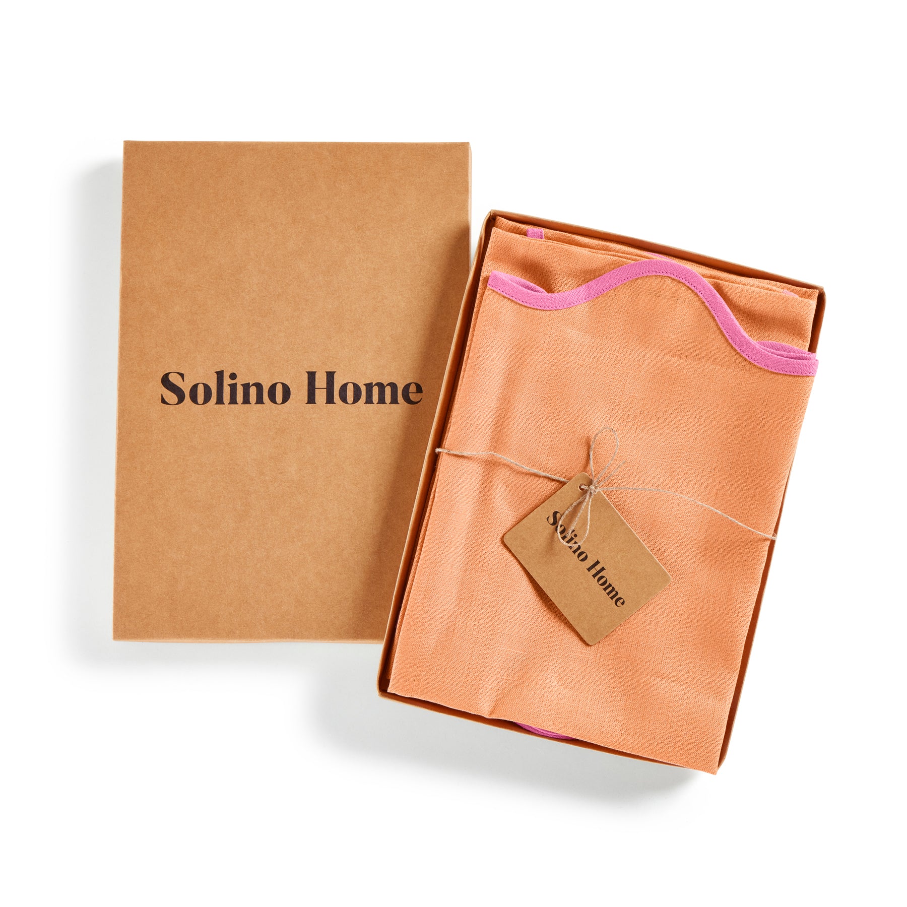 Giselle Scallop Edge Napkins - Set of 4 Premium Linen Dinner Napkins for Wedding, Party & Holiday Table Decor