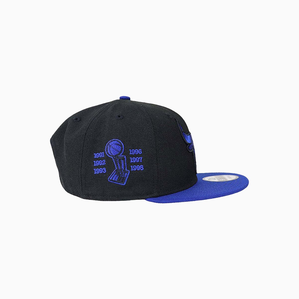 Chicago Bulls NBA 9Fifty Snapback Hat - Adjustable Fitted Cap for Men & Women - Official NBA Licensed Merchandise - Perfect for Basketball Games, Streetwear Fashion & Sports Fans