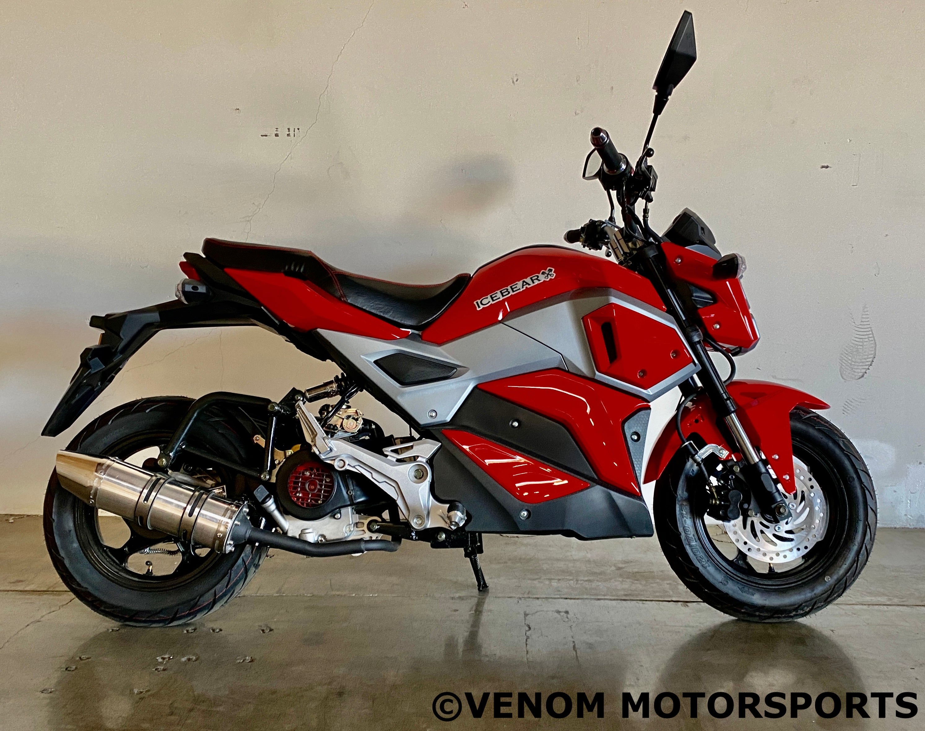 Venom Mini Max 50cc Automatic Motorcycle - Lightweight & Fuel Efficient for Commuting, Campus Riding & Urban Transportation