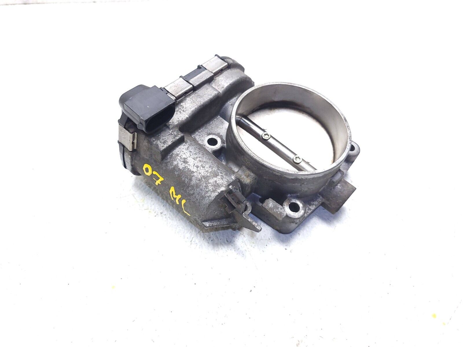 2006-2011 Mercedes ML500 Throttle Body A1131410125 OEM Replacement Part - Compatible with W164 Models for Improved Engine Performance