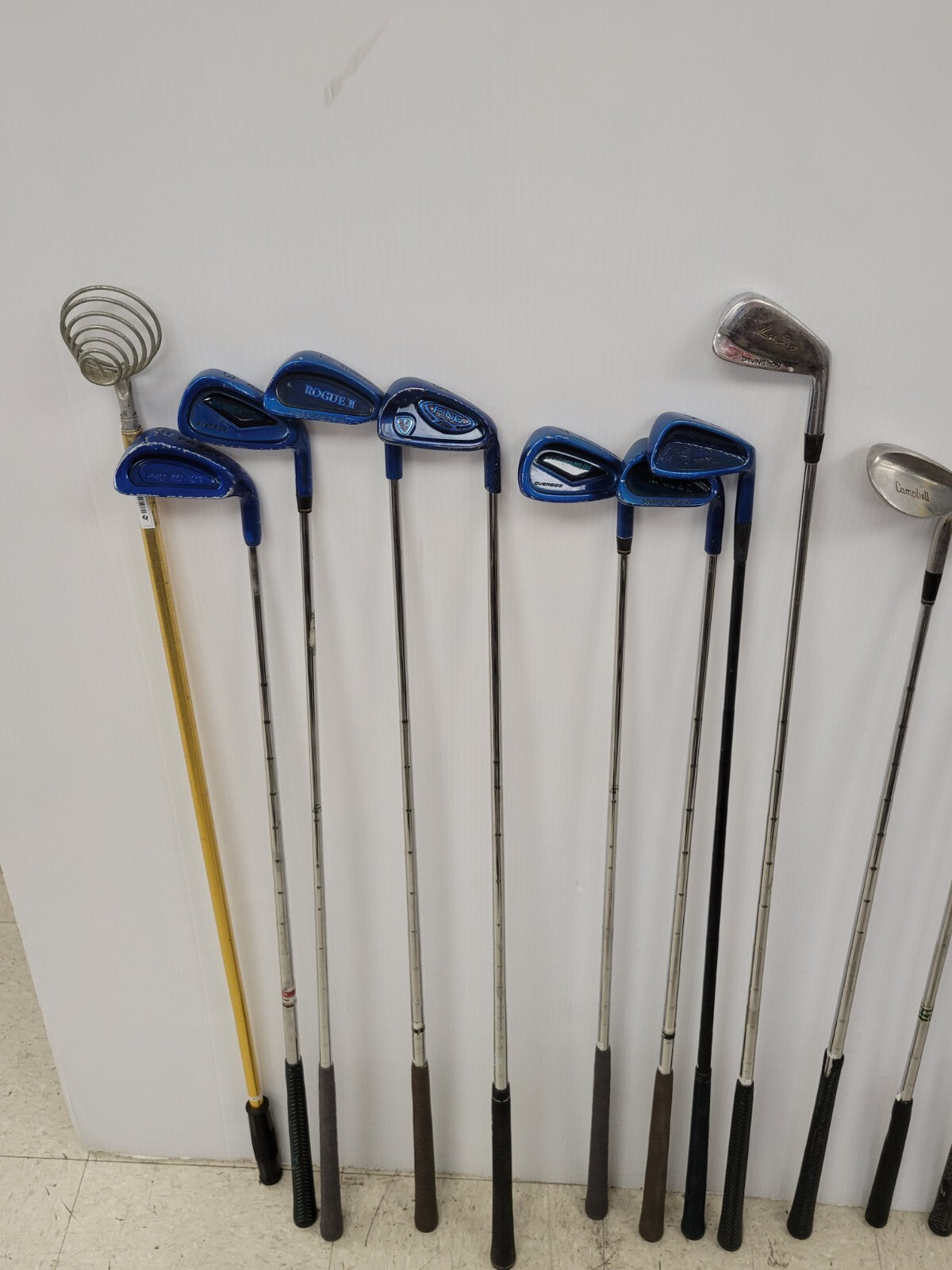 Ping Momentum Golf Set - Complete Golf Club Set for Men & Women | Perfect for Beginners & Intermediate Players | Ideal for Driving Range & Course Play