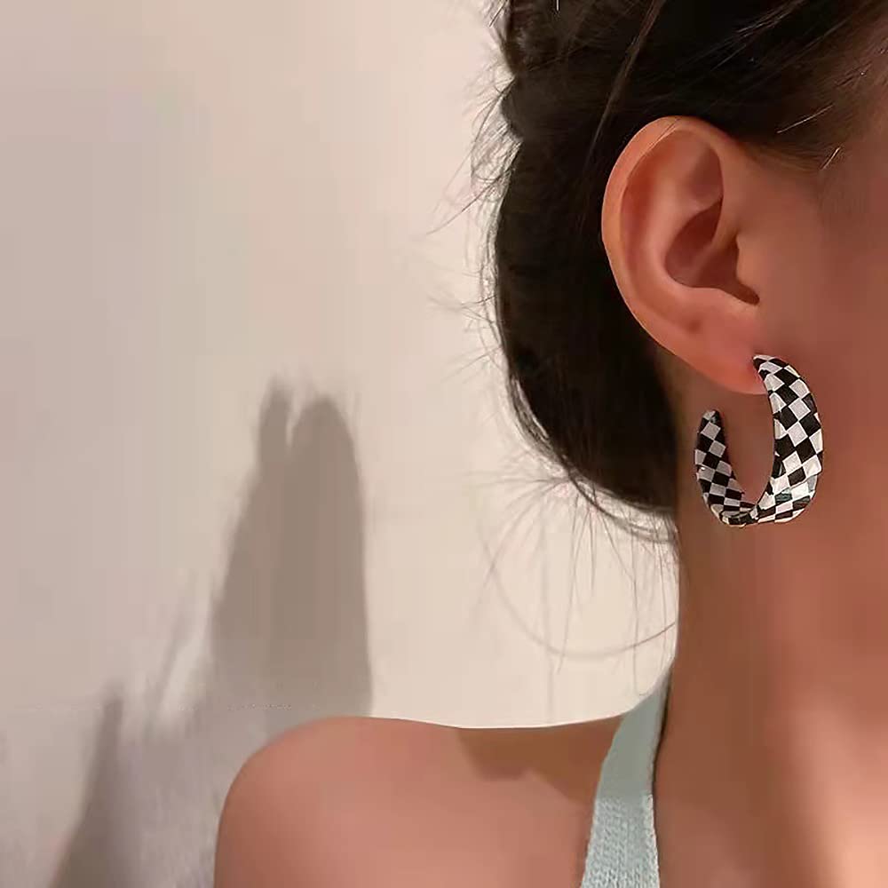 Stylish Acrylic Checkered Hoop Earrings for Women - Colorful Resin Plaid Tortoise Shell C-Shaped Chunky Y2K Fashion Jewelry | Perfect for Parties, Festivals & Everyday Wear