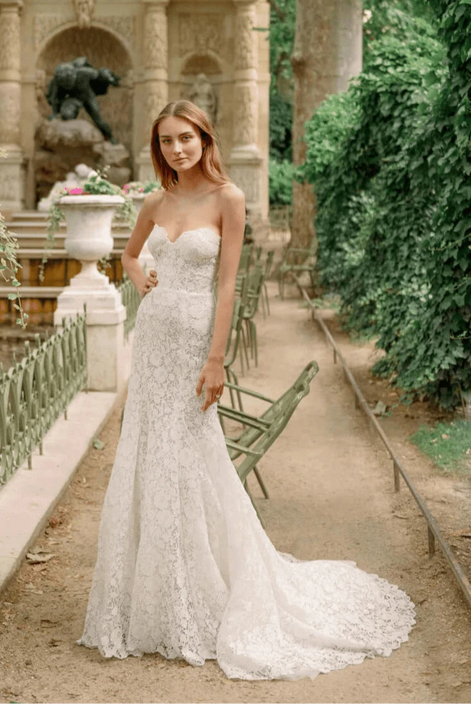 Monique Lhuillier BL23202 Wedding Dress Size 12 - Elegant Bridal Gown for Church Ceremony & Reception