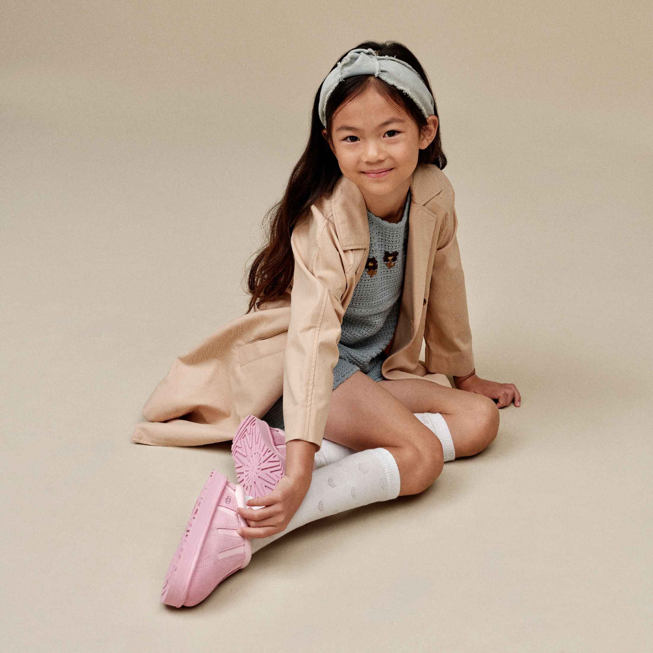 UGG Kid's Tazz Sunwave Slippers - Cozy Fuzzy House Shoes for Boys & Girls - Perfect for Indoor Comfort, Playtime & Winter Warmth