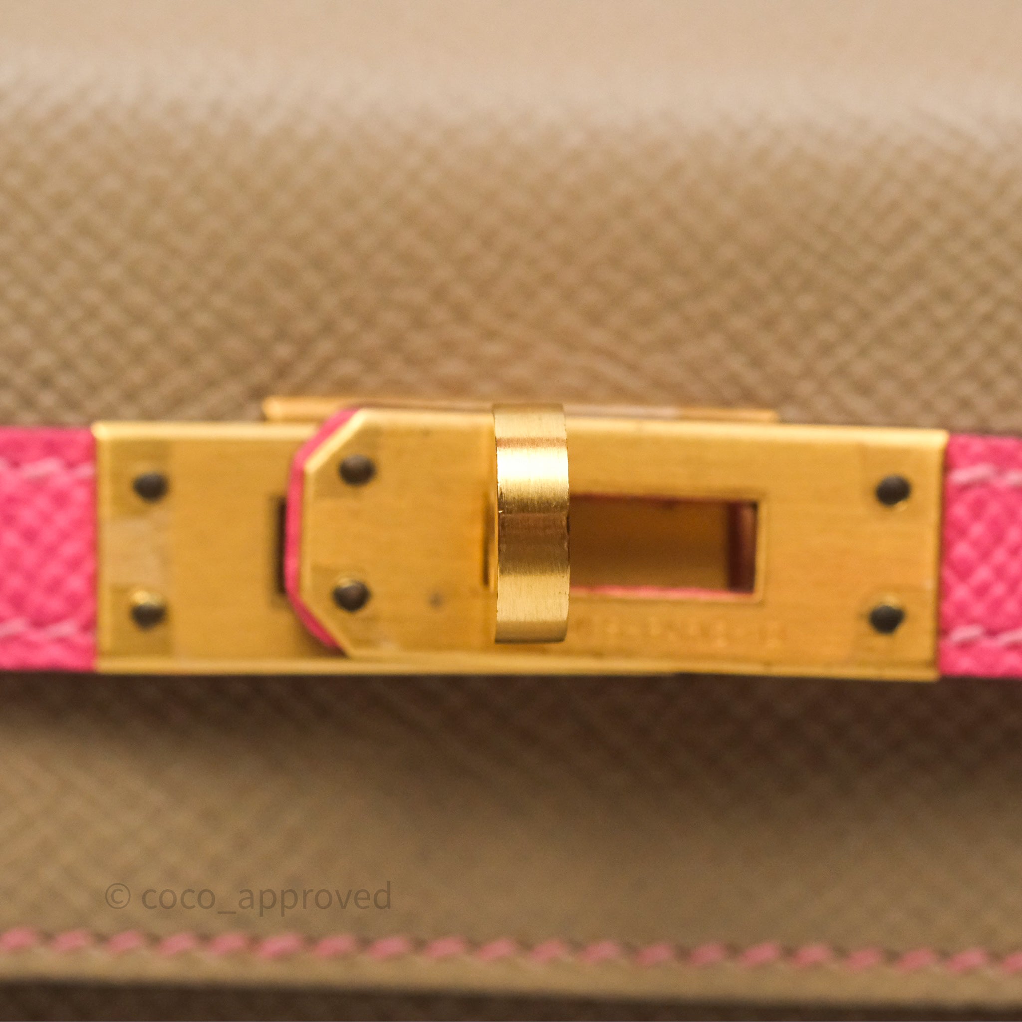 Authentic Hermès Kelly 25 Sellier Bag - Epsom Leather in Beige/Pink with Gold Hardware | Luxury Handbag for Women | Perfect for Work, Parties & Special Occasions