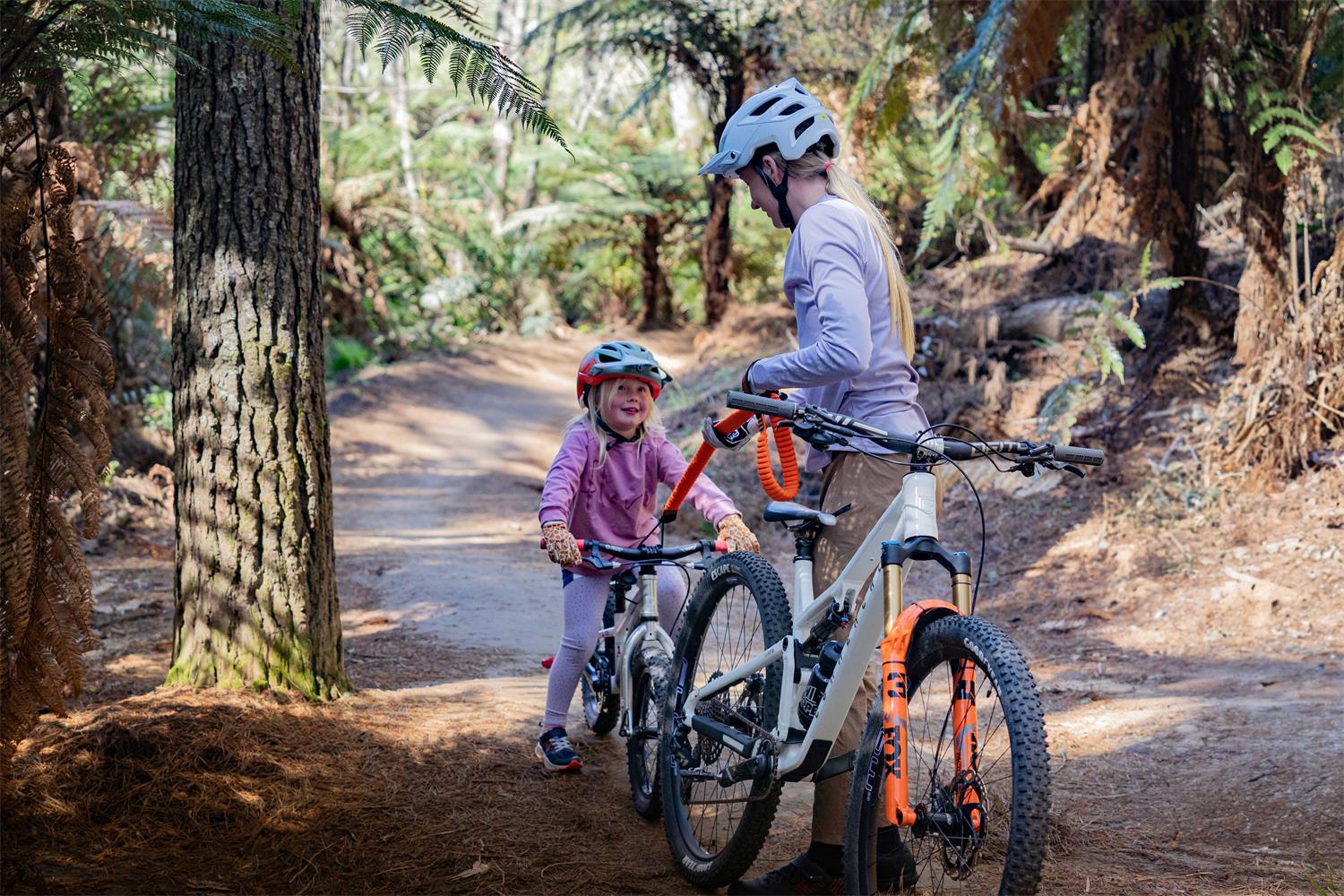 Kids MTB Tow Rope - Adjustable Bike Towing System for Child Cyclists | Perfect for Mountain Biking, Trail Rides & Family Adventures
