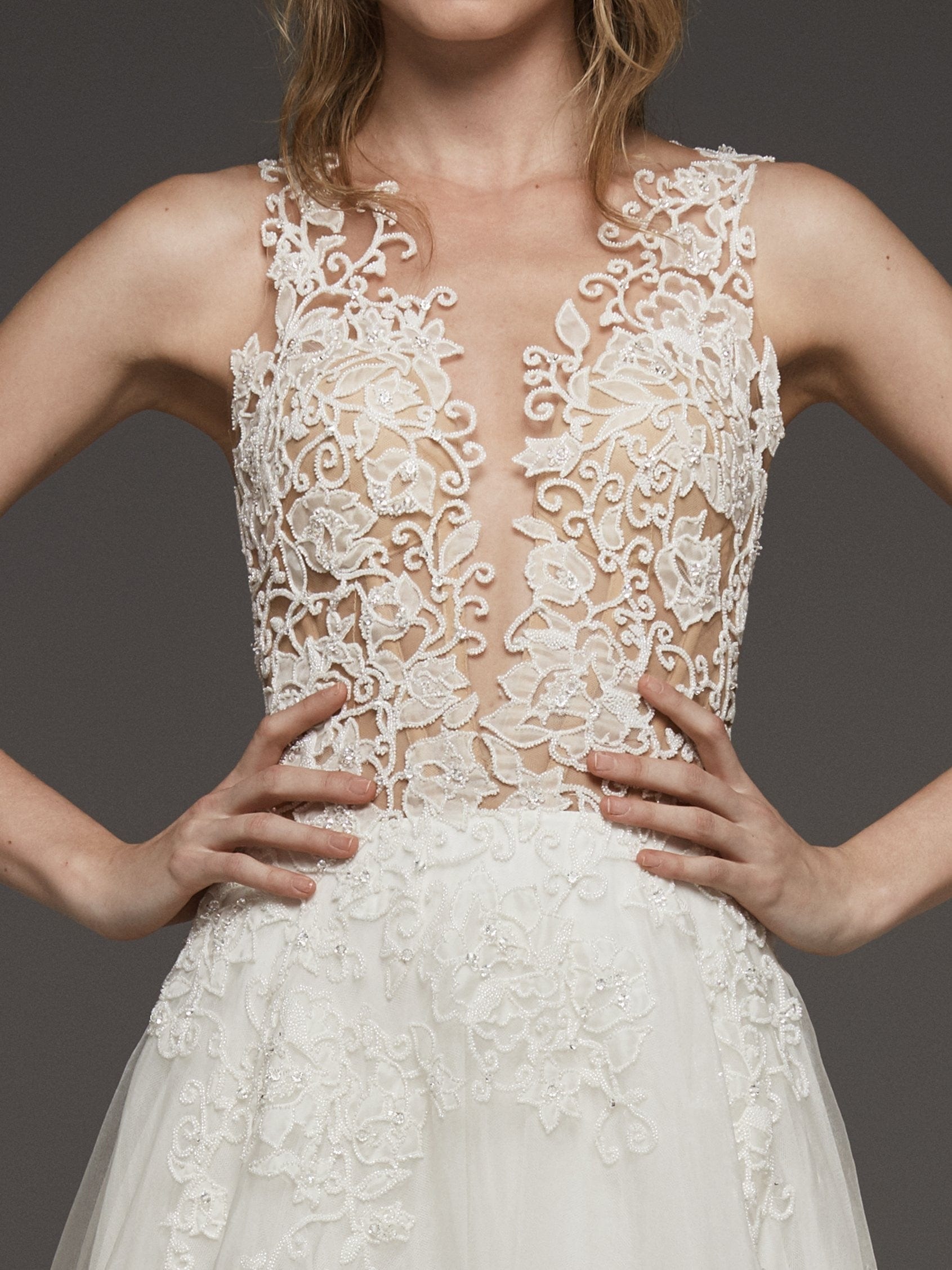 Atelier Pronovias Hadda Wedding Dress - Size 10 | Elegant Bridal Gown for Church Ceremony & Reception