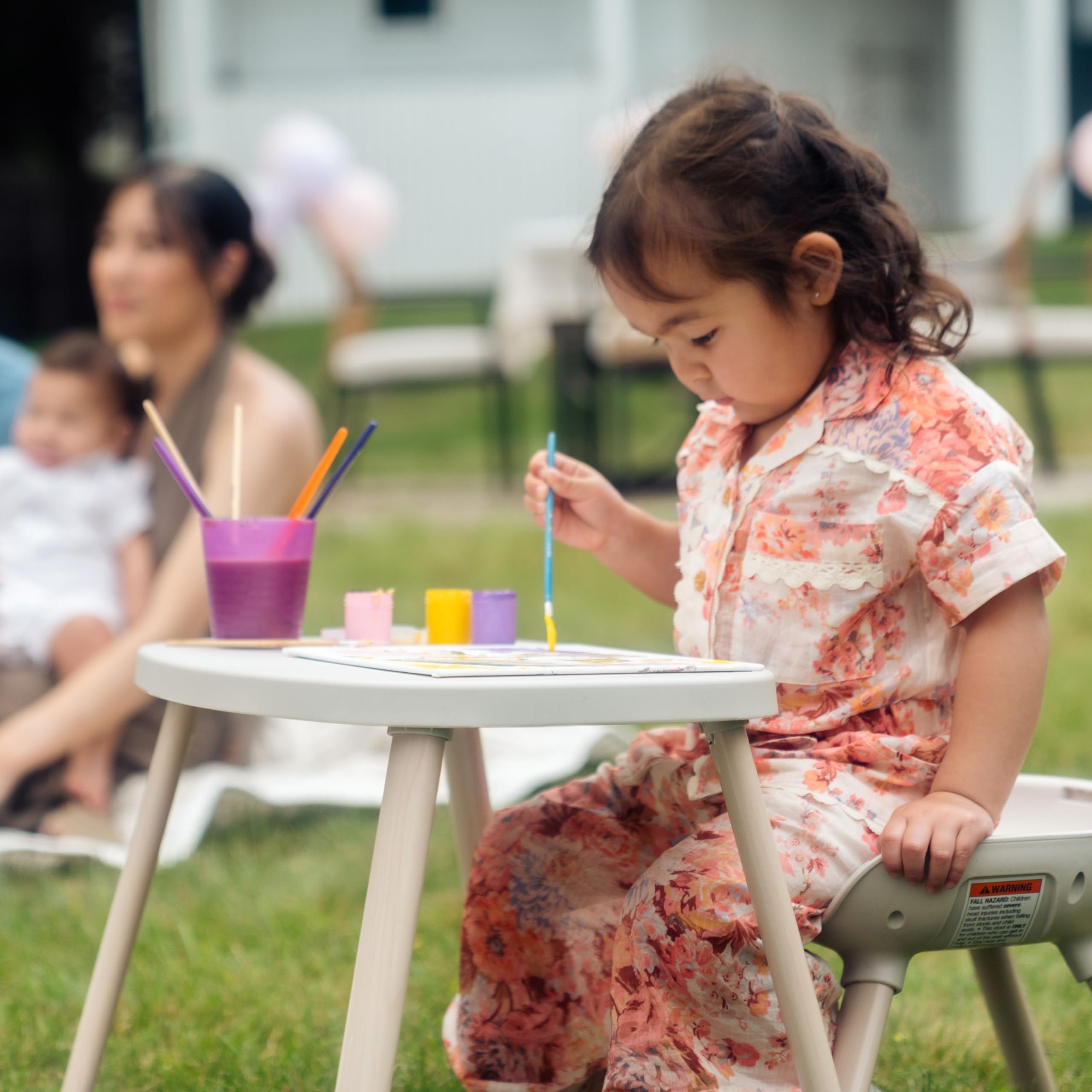 Maxi-Cosi Moa 8-in-1 Convertible High Chair for Babies & Toddlers - Lightweight, Compact & Machine Washable - Classic Green - Perfect for Dining, Travel & Small Spaces