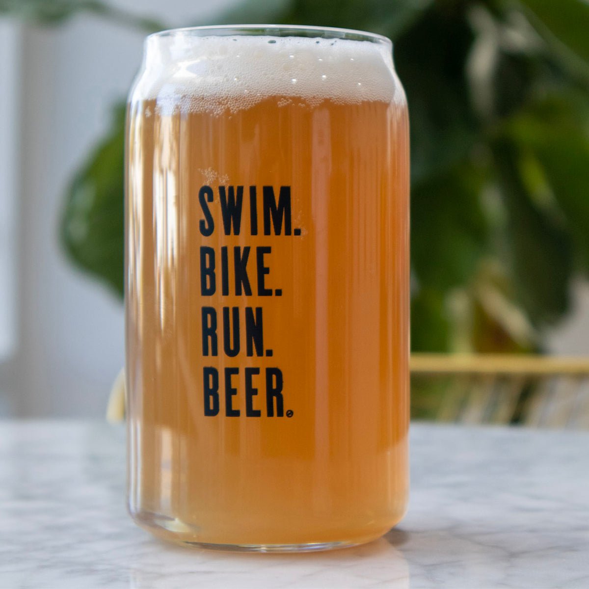 Swim Bike Run Beer Glass - Durable & Stylish Pint Glass for Athletes & Beer Lovers - Perfect for Post-Workout Celebrations, Parties & Outdoor Adventures