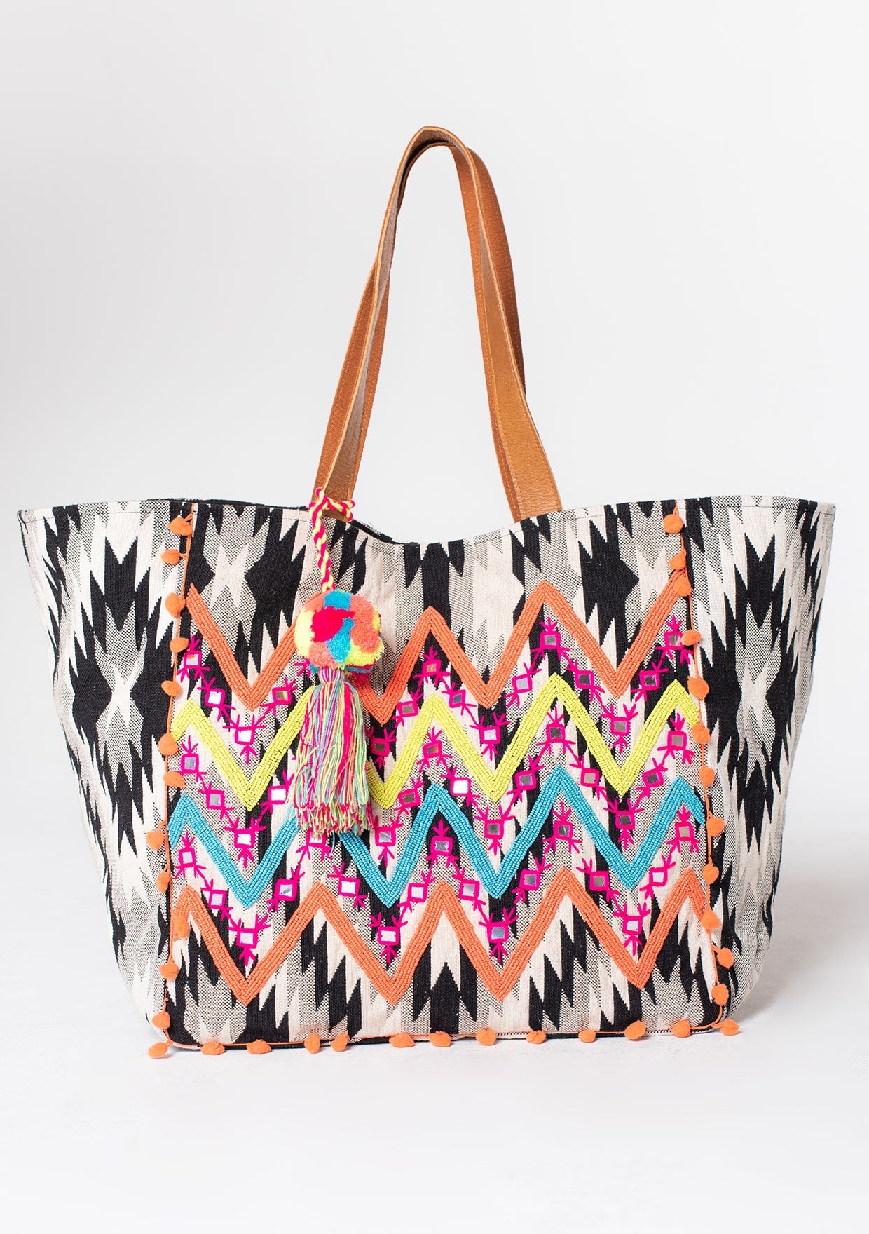 Stylish Bold At Heart Tote Bag for Women - Trendy Canvas Shoulder Bag with Motivational Quote - Perfect for Shopping, Beach, Work & Everyday Use