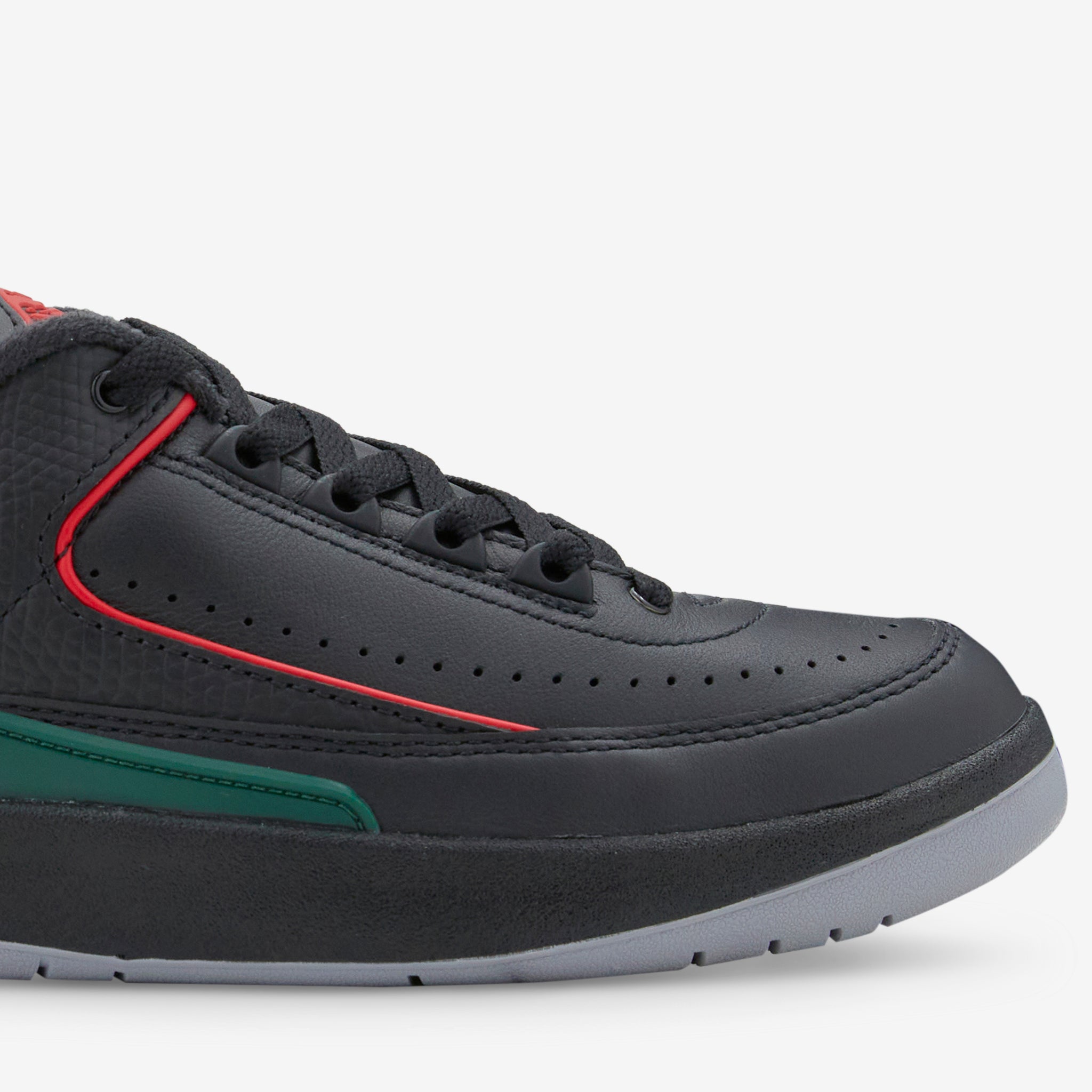 Air Jordan 2 Retro Low Sneakers - Black/Fire Red/Cement Grey - Men's Basketball Shoes for Casual Wear & Street Style
