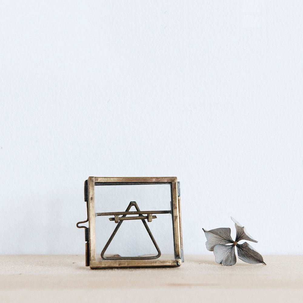 Elegant Tiny Brass Picture Frame - 3x5 Inch Mini Photo Display for Home Decor, Desk, or Gift - Perfect for Wedding, Family, and Travel Memories
