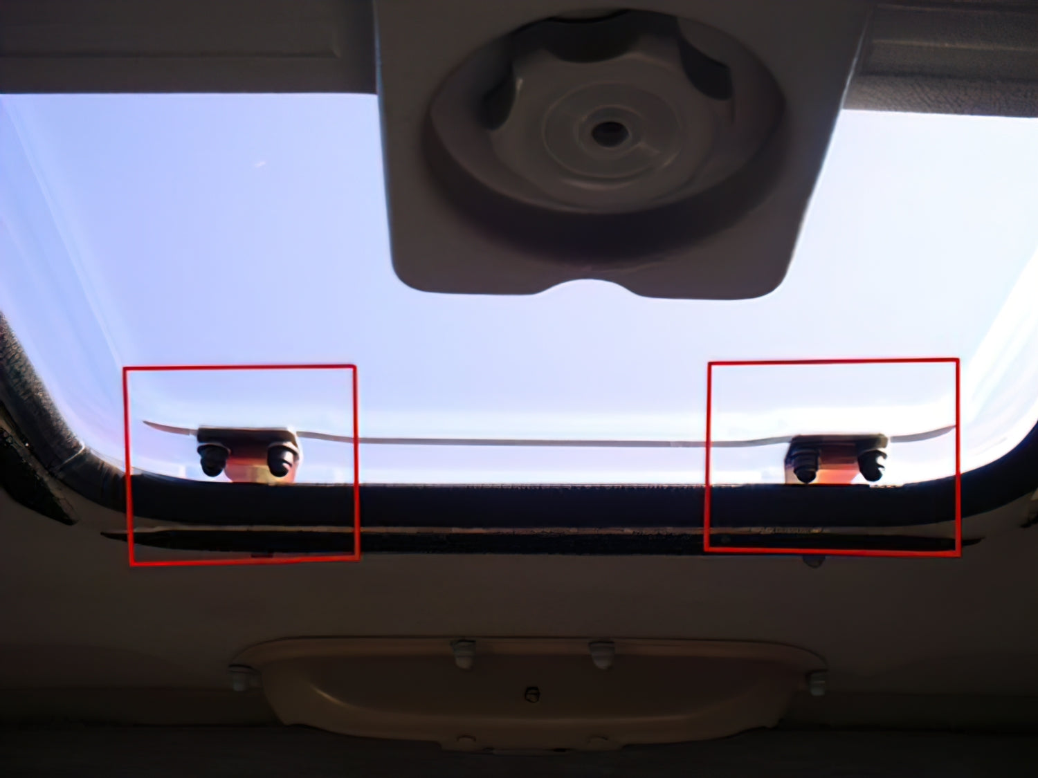 Premium Skylight Hinge - Durable & Weather-Resistant for Easy Opening & Closing - Perfect for Home, RV & Cabin Skylights