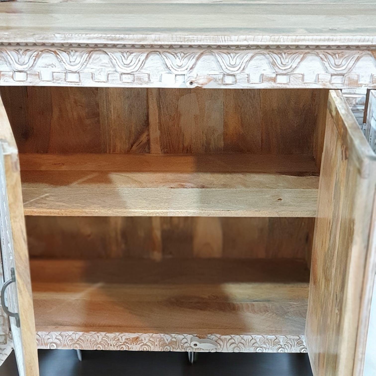 Handmade Carved Indian Mango Wood 4-Door Sideboard Buffet Cabinet 180x40x90cm Whitewash Finish - Perfect for Dining Room Storage, Living Room Decor & Rustic Home Furniture