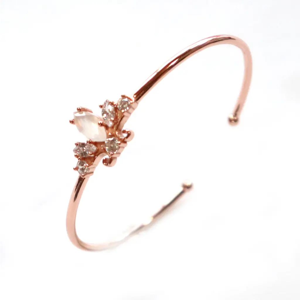 Melody Bangles Rose Gold Stackable Bracelets for Women - Elegant Musical Note Jewelry for Everyday Wear & Special Occasions