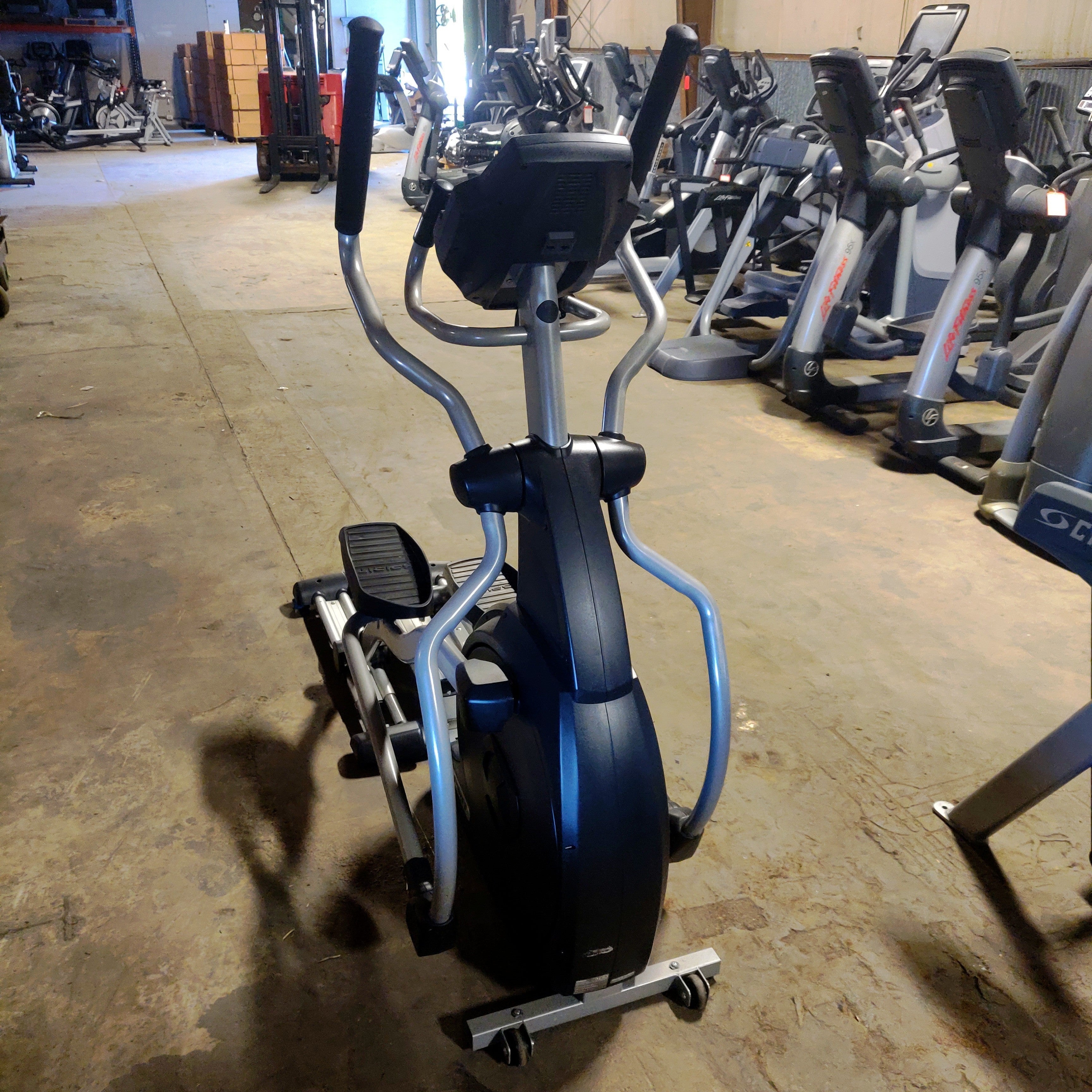 Spirit Fitness CE800 Elliptical Machine - Low Impact Cardio Trainer for Home Gym & Full Body Workout | Perfect for Small Spaces & Apartment Workouts
