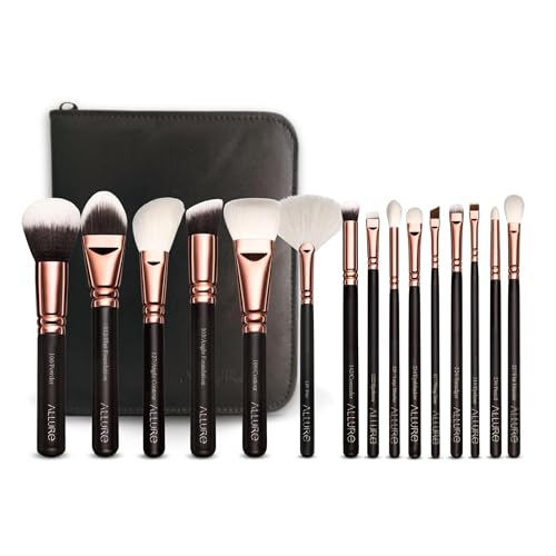 Set of 15 Brushes