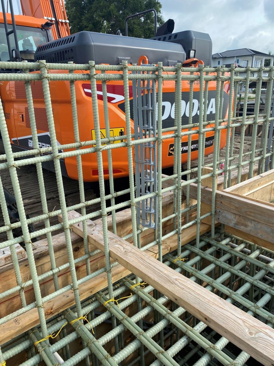 5MST STRUCTURAL Fiberglass Rebar (15M) - High Strength FRP Rebar for Concrete Reinforcement | Ideal for Construction, Infrastructure & Marine Applications