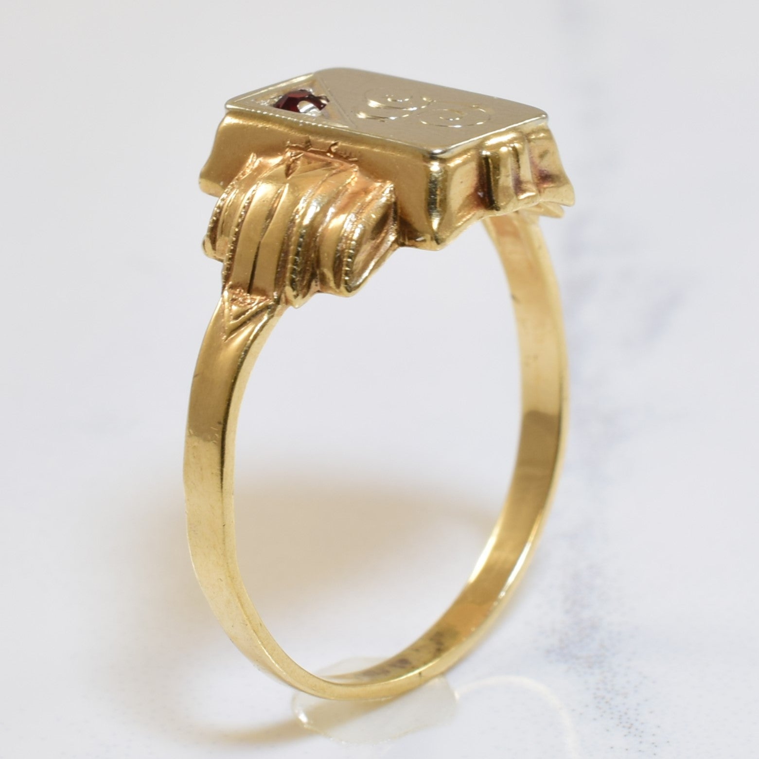 Personalized Engraved Initial 'G' Signet Ring - 0.04ct Diamond, Size 7.25 - Elegant Monogram Jewelry for Men & Women, Perfect Gift for Anniversary, Wedding, or Birthday