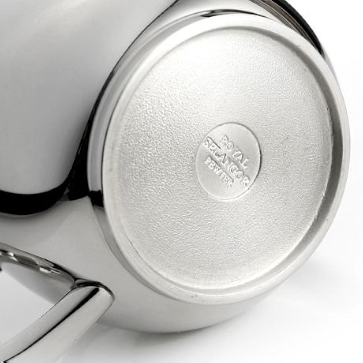 Royal Selangor Sovereign Mug Gift Box - Premium Pewter Coffee Cup with Engraved Design - Elegant Tea & Coffee Drinking Experience for Home & Office Use