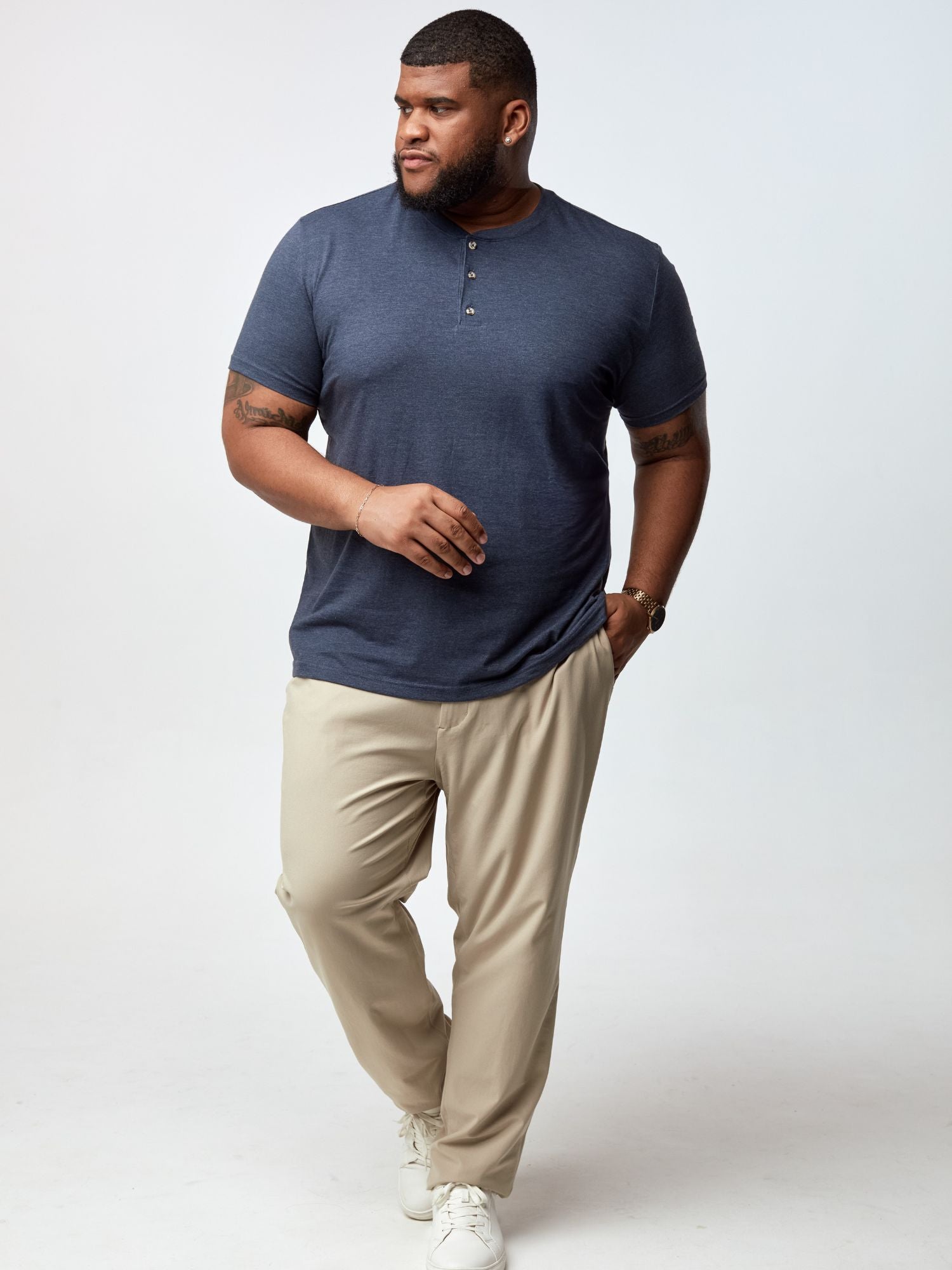Men's Navy Blue Short Sleeve Henley Shirt - Casual Cotton Top for Summer Outings & Beach Vacations