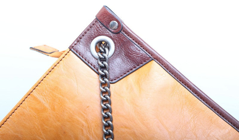 Timeless Chain Shoulder Tote Bag for Women - Elegant Leather Handbag with Gold Chain Strap - Perfect for Work, Travel and Everyday Use