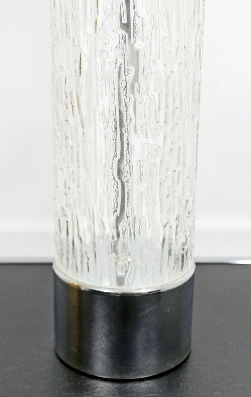 Vintage Mid Century Modern Clear Murano Glass Table Lamp with Chrome Base - Italian 1970s Style Home Decor for Living Room, Bedroom & Office Lighting
