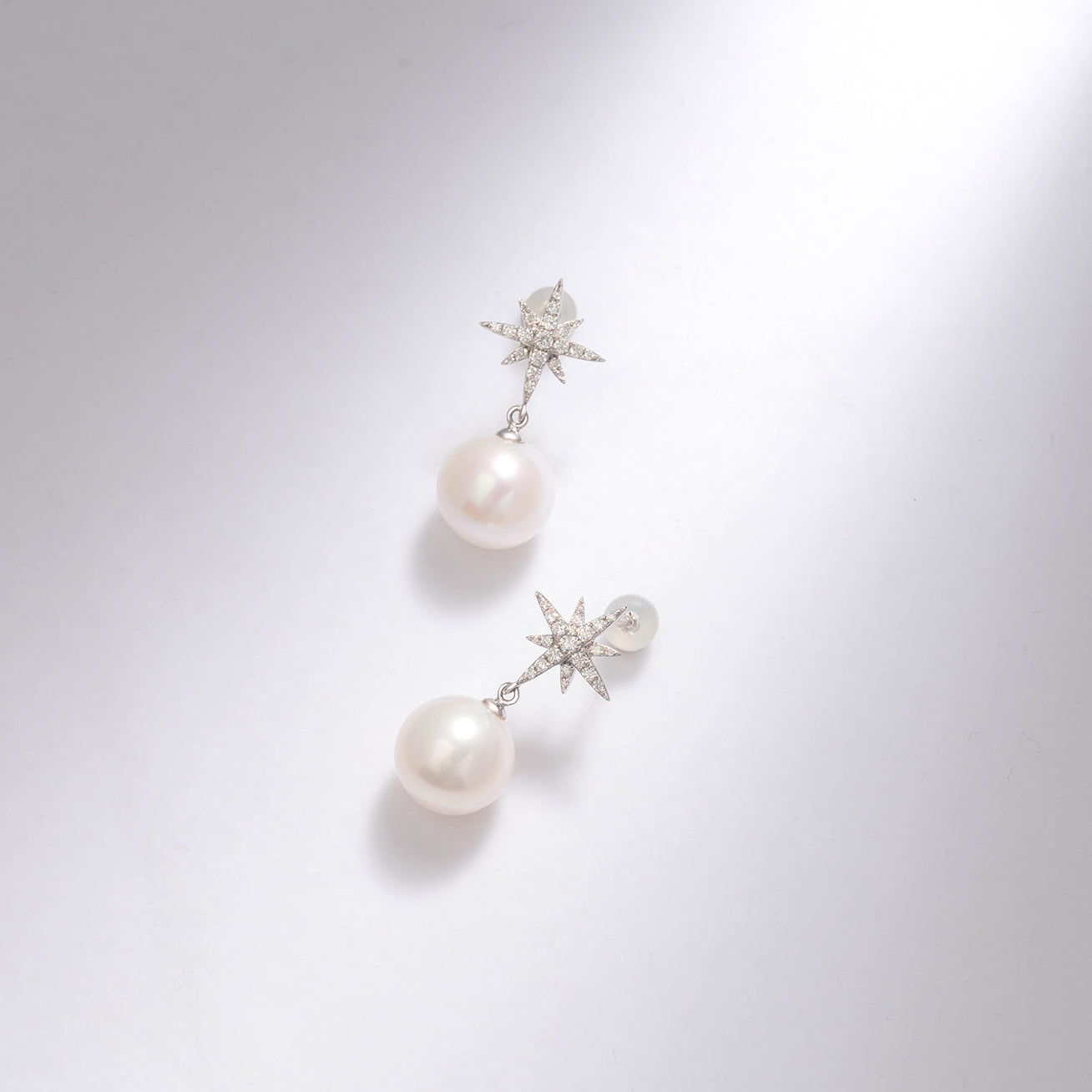 18K Gold Diamond Edison Pearl Earrings for Women - Luxury Bridal Jewelry & Wedding Gift - KE00085 | Elegant for Parties, Anniversaries and Special Occasions