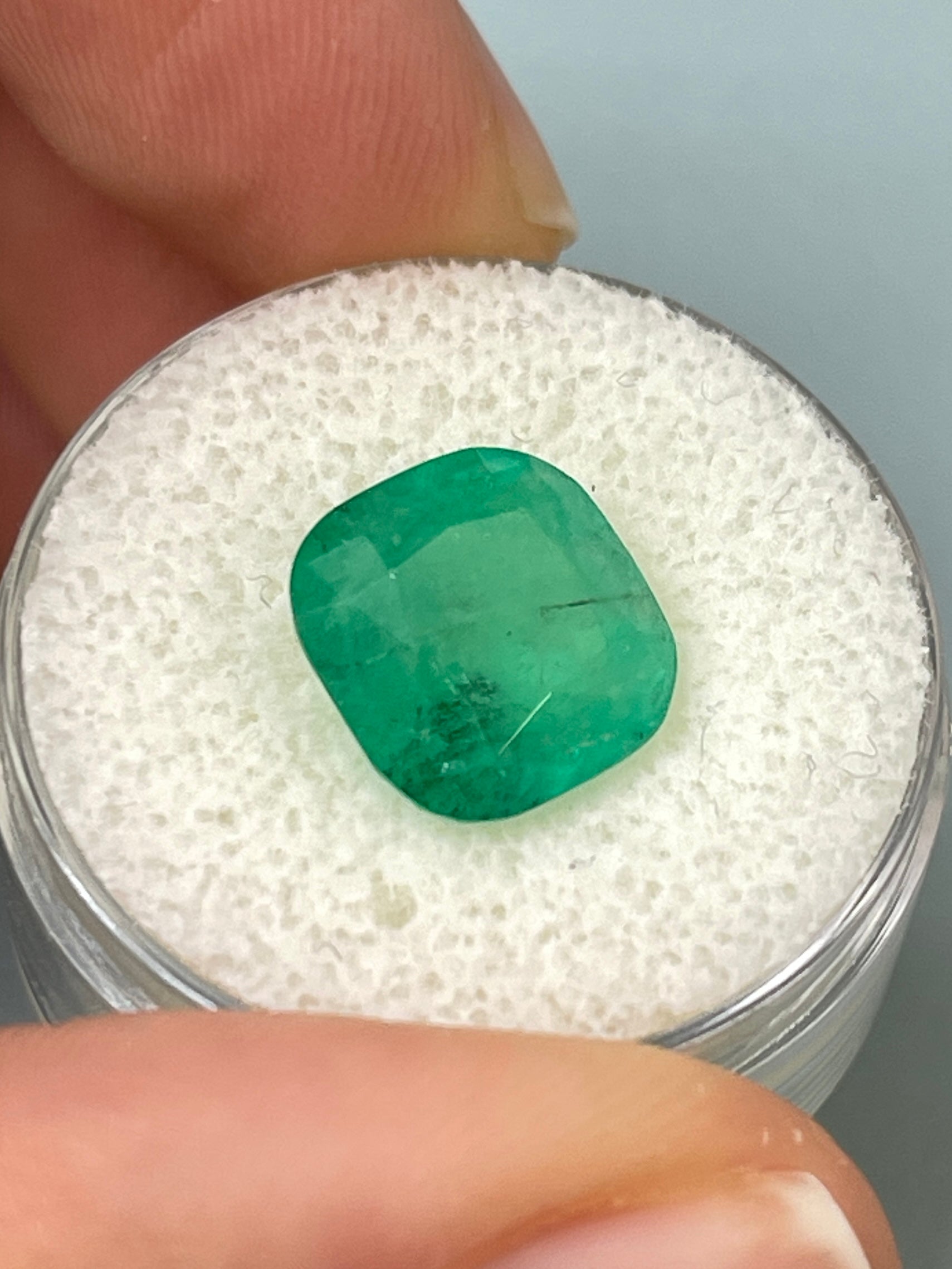 5.33 Carat Natural Colombian Emerald Gemstone - 10.8x10.7mm Earthy Green Loose Cushion Cut for Jewelry Making, Engagement Rings & Luxury Gifts