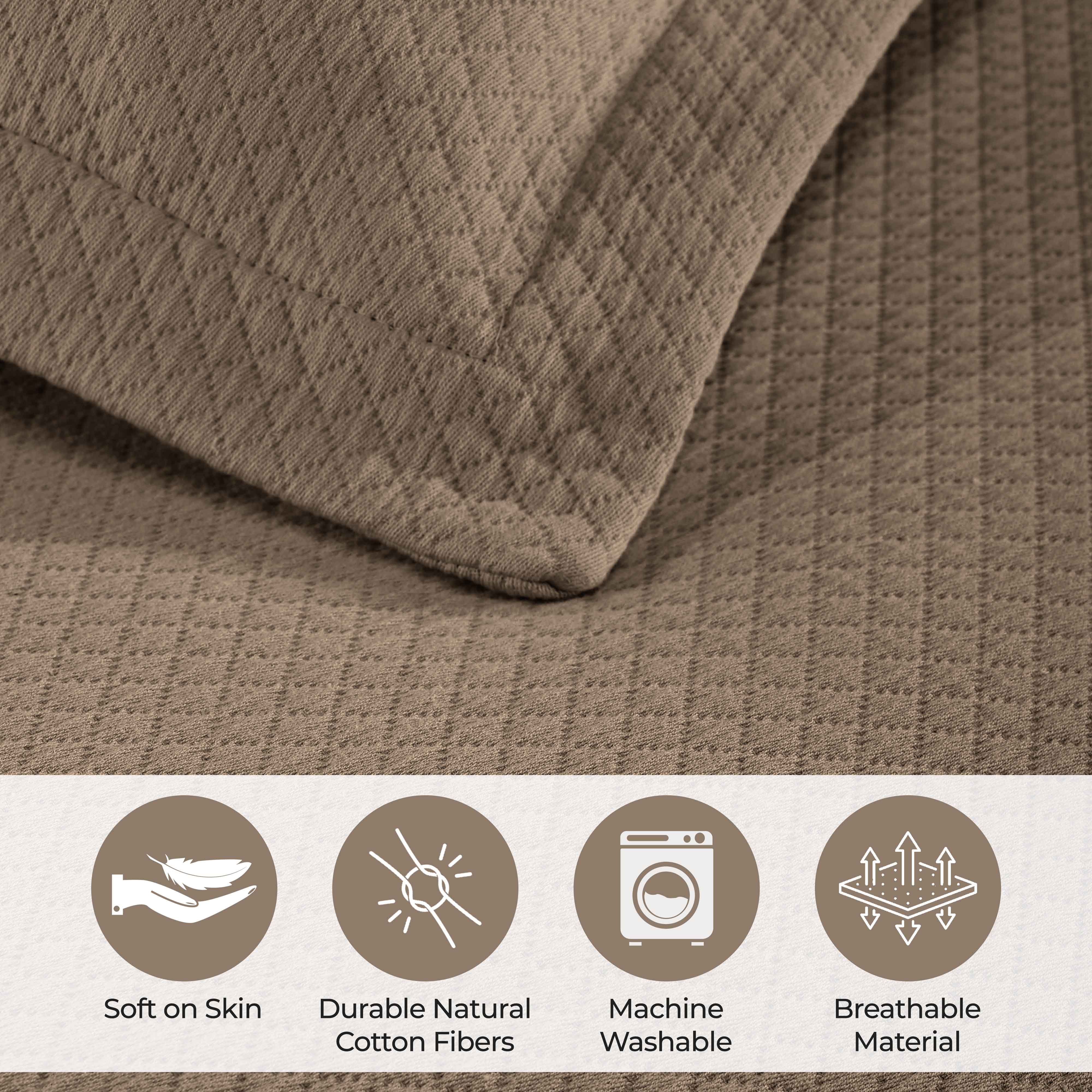 Luxury Jacquard Matelassé Cotton Diamond Solitaire Bedspread Set - Queen Size Bedding Coverlet for Master Bedroom, Guest Room & Hotel Decor