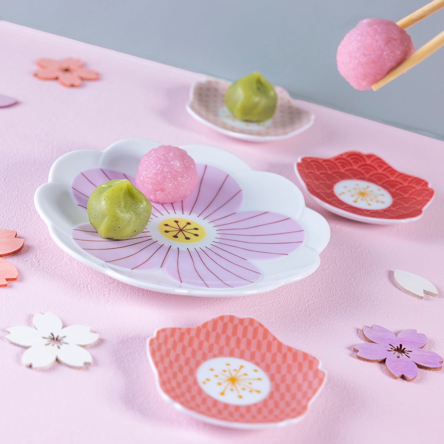 Harekutani Porcelain Sakura Plate Set - 3 Piece Japanese Cherry Blossom Dinner Plates for Home, Restaurant & Special Occasions