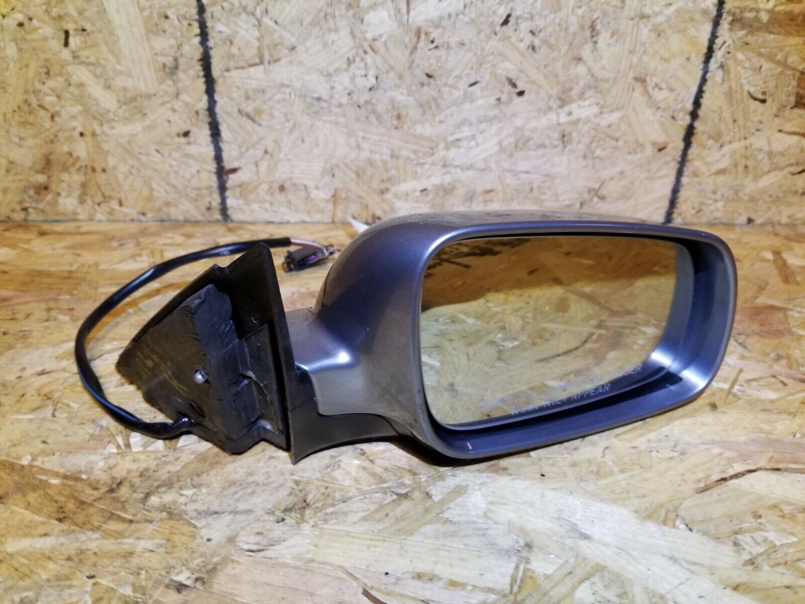 2002 VW Passat Right Passenger Side Door Mirror OEM #106 - Replacement Car Mirror for 2002 Volkswagen Passat - Perfect for Auto Repair & Maintenance