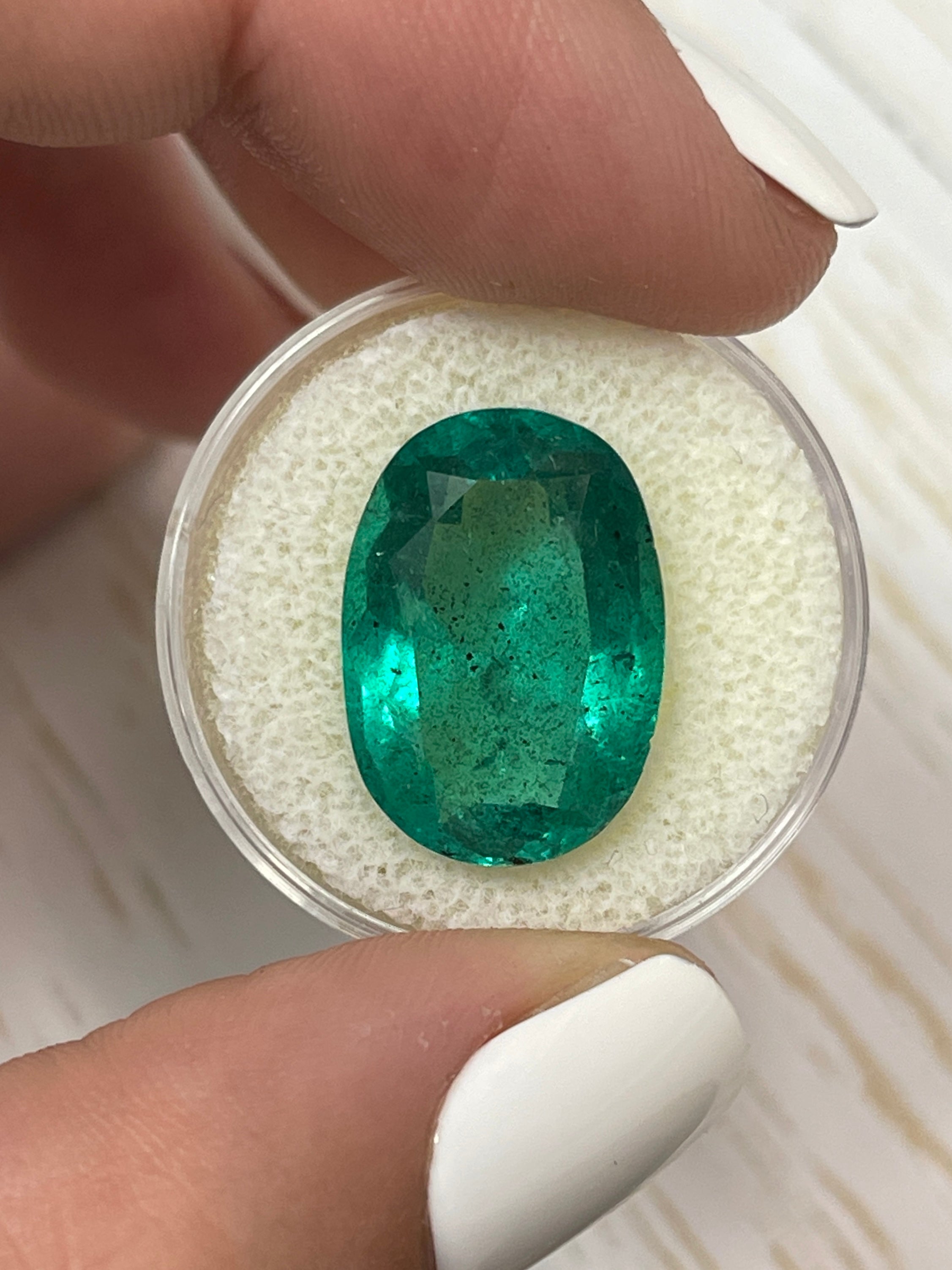 12.42 Carat Natural Colombian Emerald Gemstone - Oval Cut 18x13mm Loose Green Emerald for Jewelry Making, Engagement Rings & Collector's Gems