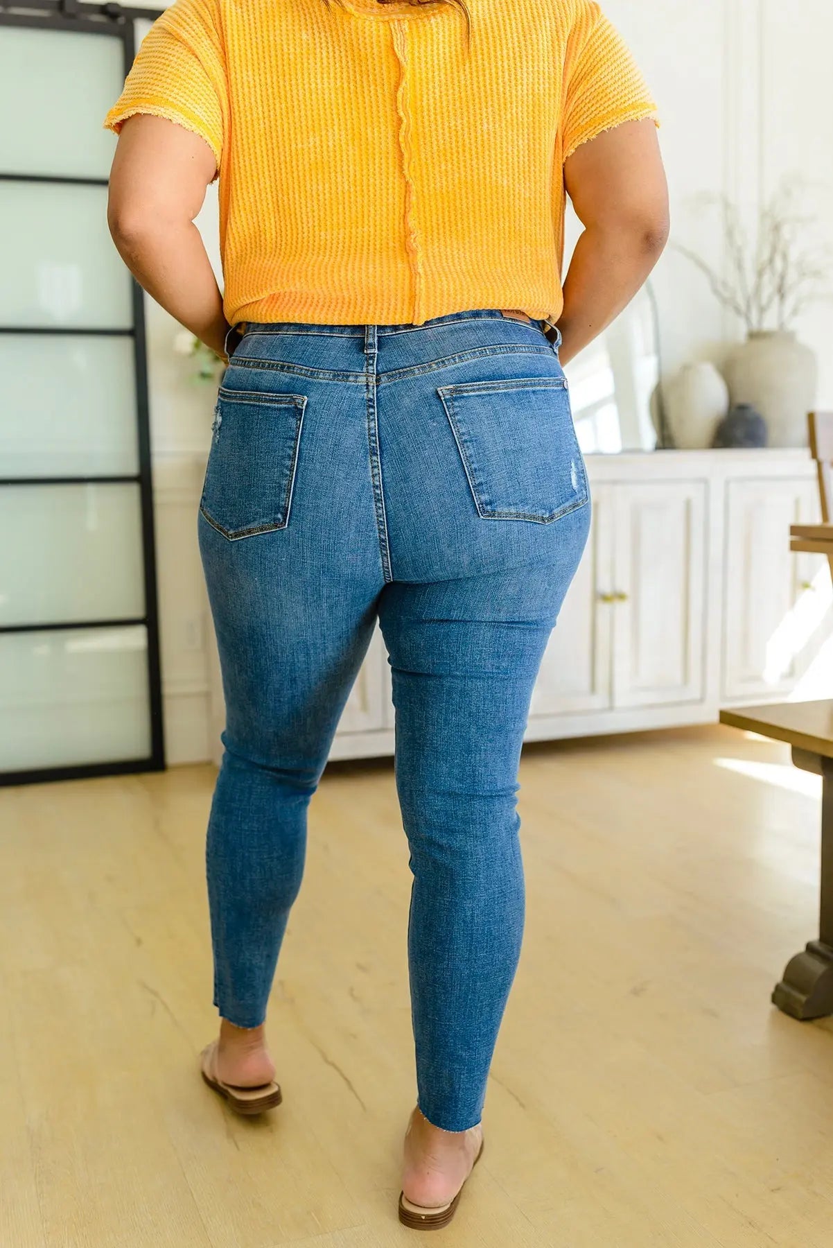 High Waisted Dandelion Embroidery Skinny Jeans for Women - Trendy Floral Design Stretch Denim Pants (Perfect for Casual Wear, Date Nights & Spring Outfits)