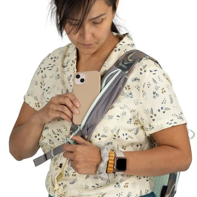 Osprey Daylite Sling Bag - Lightweight Crossbody Pack for Hiking, Travel & Everyday Use | Water-Resistant Compact Shoulder Bag for Men & Women | Perfect for Commuting, Outdoor Adventures & City Exploration