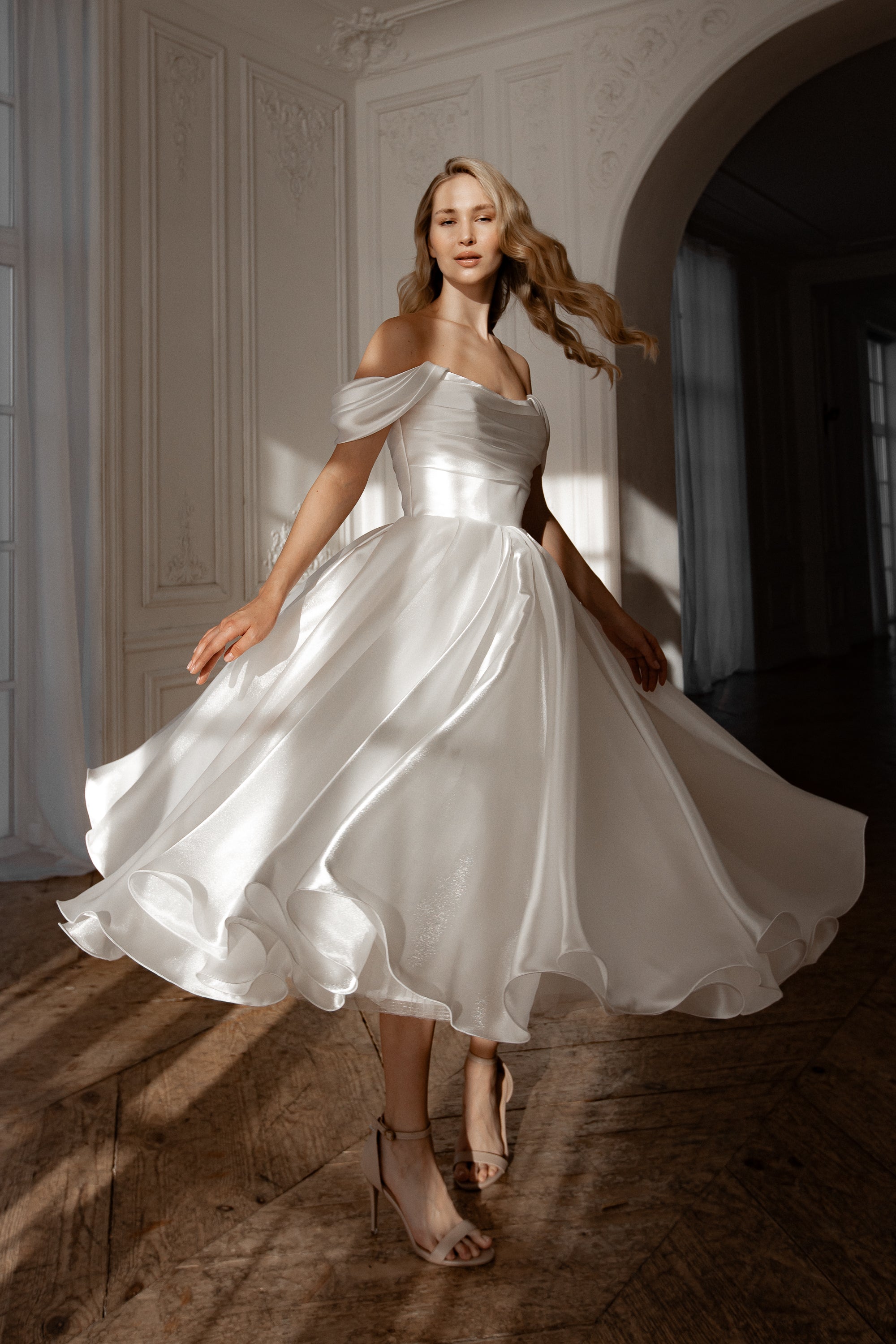 Elegant Organza Tea Length Wedding Dress Alraune – Perfect for Beach, Garden & Vintage-Themed Weddings