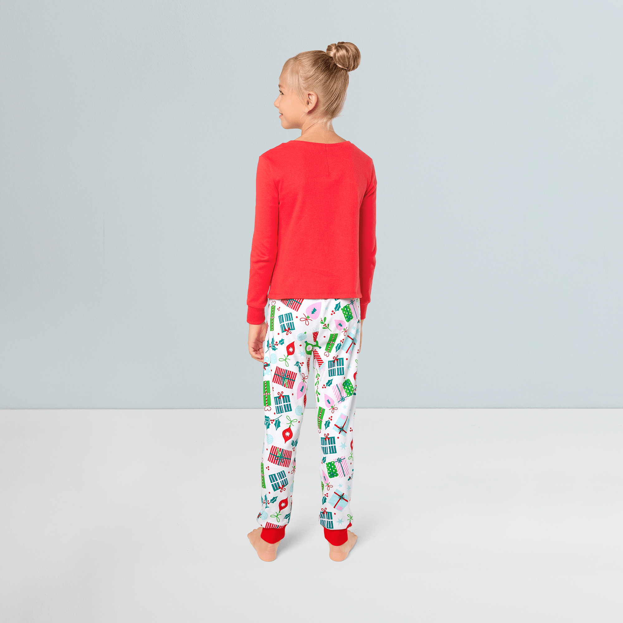 Cozy Holiday Pajamas for Girls - Soft Christmas PJ Sets for Kids - Perfect for Family Photos & Festive Sleepovers
