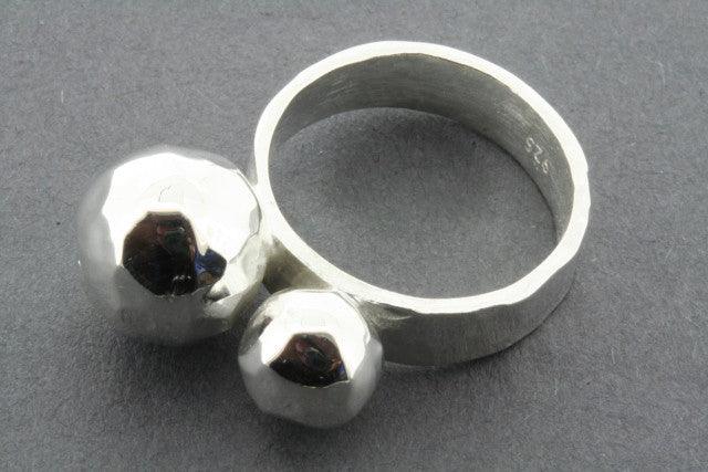 Hammered Sterling Silver 2 Ball Bead Ring for Women - Boho Chic Jewelry for Everyday Wear & Special Occasions