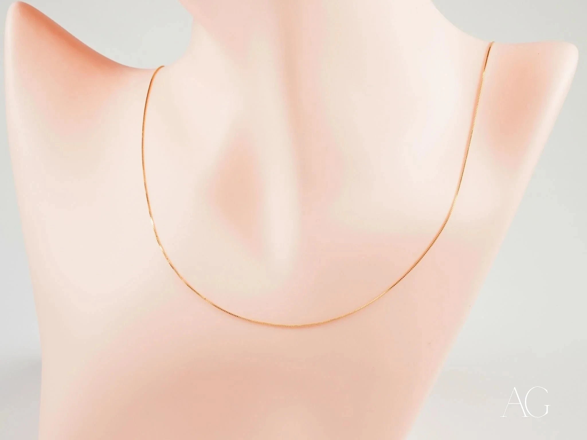 18K Solid Gold Jewelry Box Chain - Custom Fine Wedding Band for Men & Women - Perfect for Engagement, Anniversary, and Special Occasion Gifts