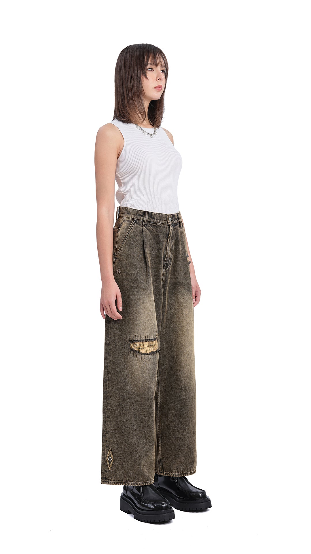 Stylish Women's Studded Balloon Jeans | High Waist Denim Pants for Casual & Party Wear | Trendy Street Fashion Outfit