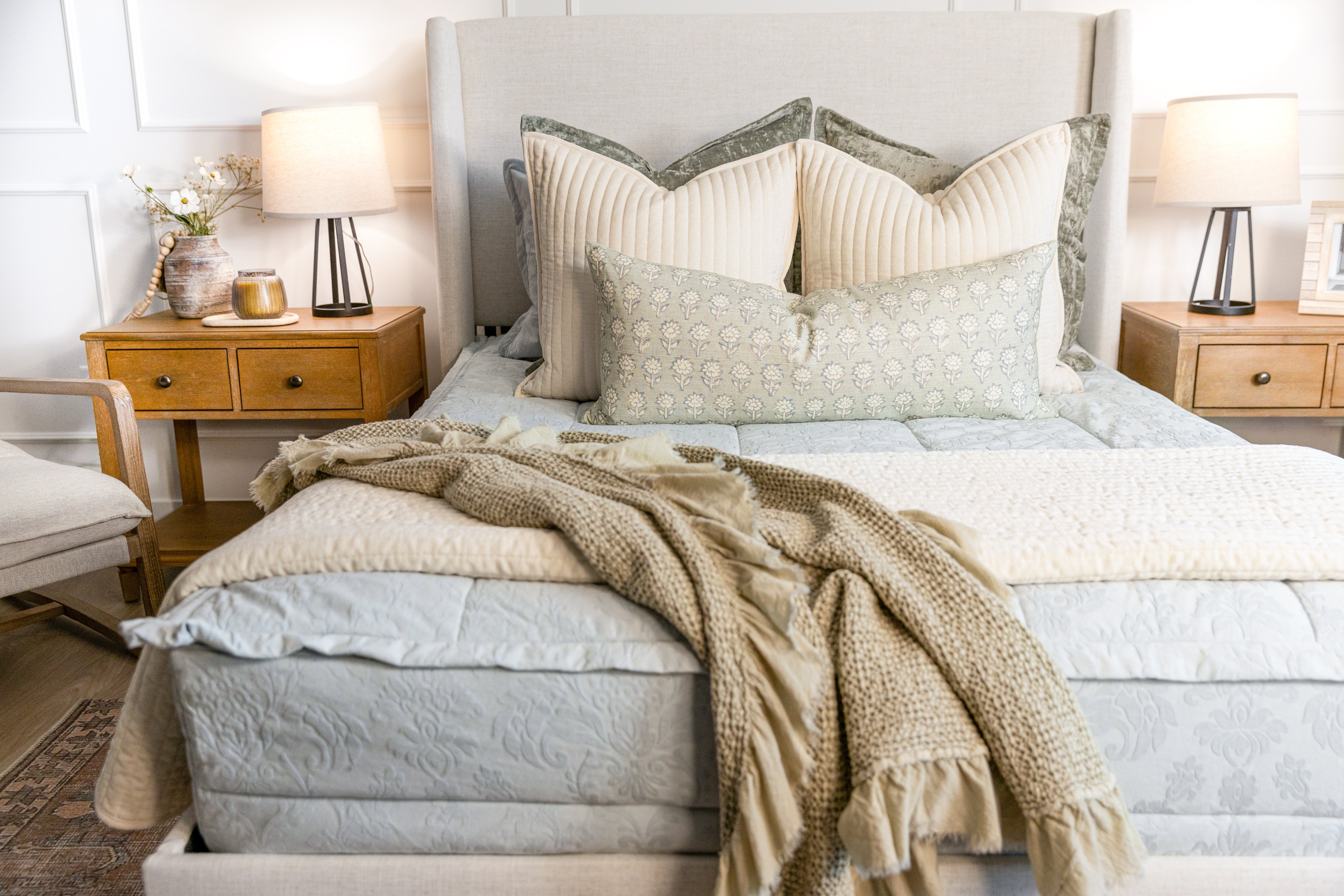 Luxury Euro Pillow Cover - Soft & Elegant Sham for Bedroom Decor - Perfect for Master Bed, Guest Room, and Sofa Cushions