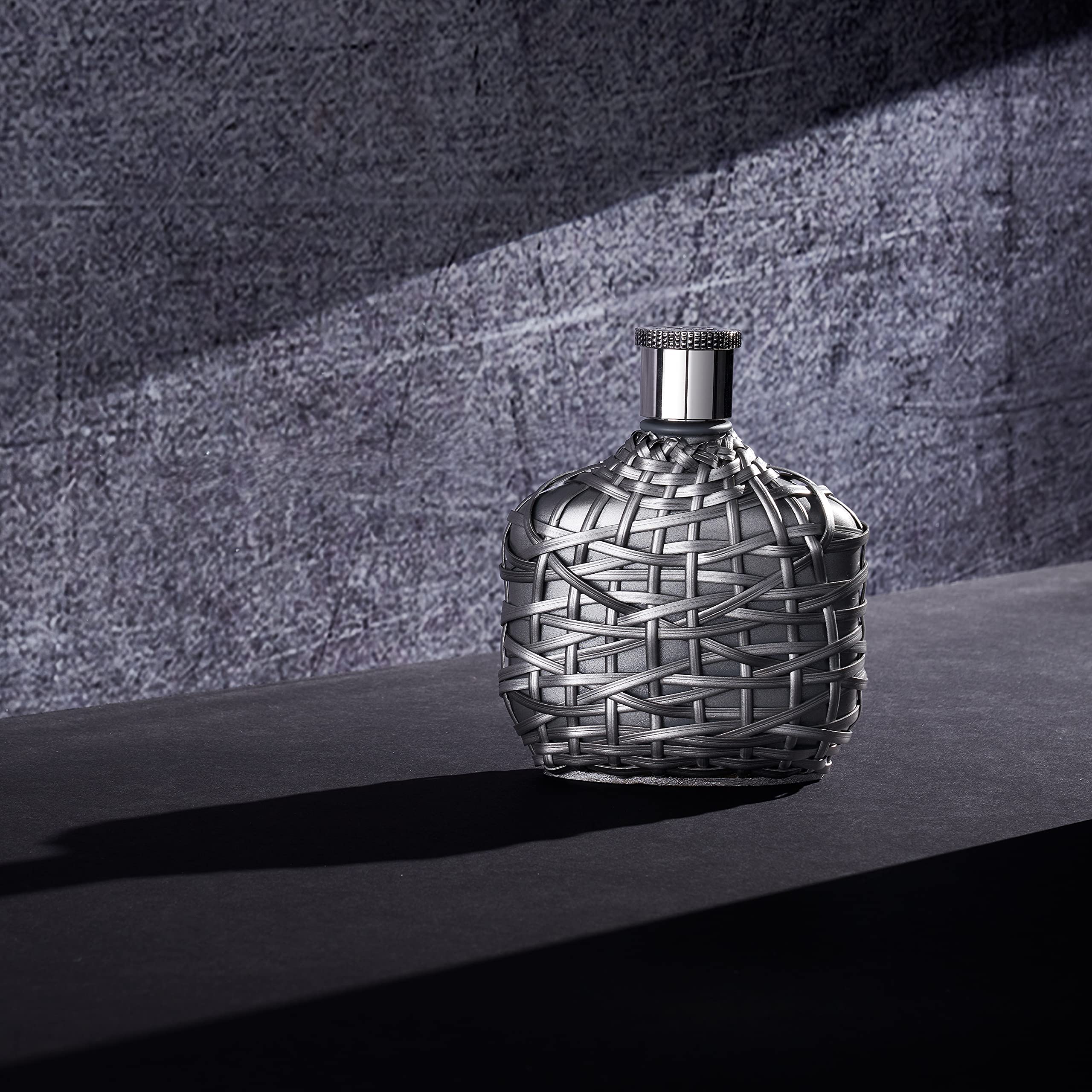 John Varvatos XX Artisan Men's Cologne - Eau de Toilette Spray for Men, Premium Fragrance with Citrus & Spicy Notes - Perfect for Date Night, Office Wear & Special Occasions
