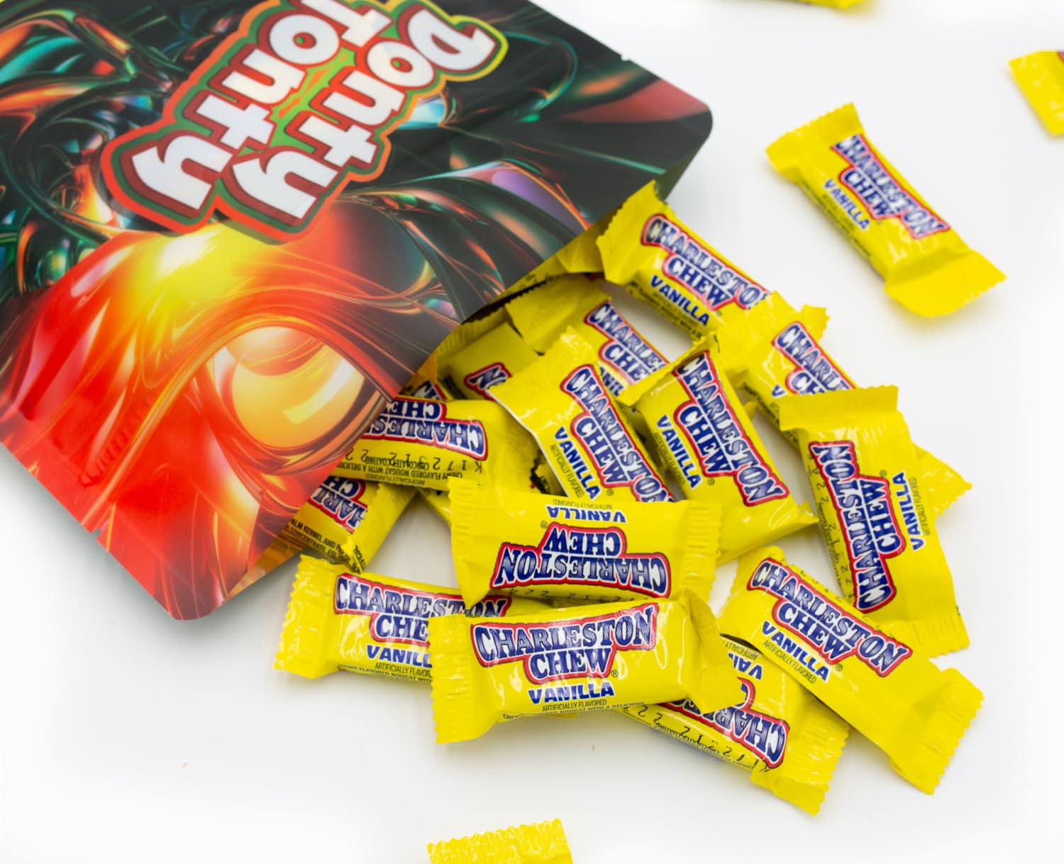 Charleston Chew Vanilla Candy Bars - 2 lb Bulk Taffy Bag (108 Individually Wrapped Pieces) | Gluten Free, Peanut Free, Old Fashioned Candy | Perfect for Parties, Movie Nights & Gift Baskets
