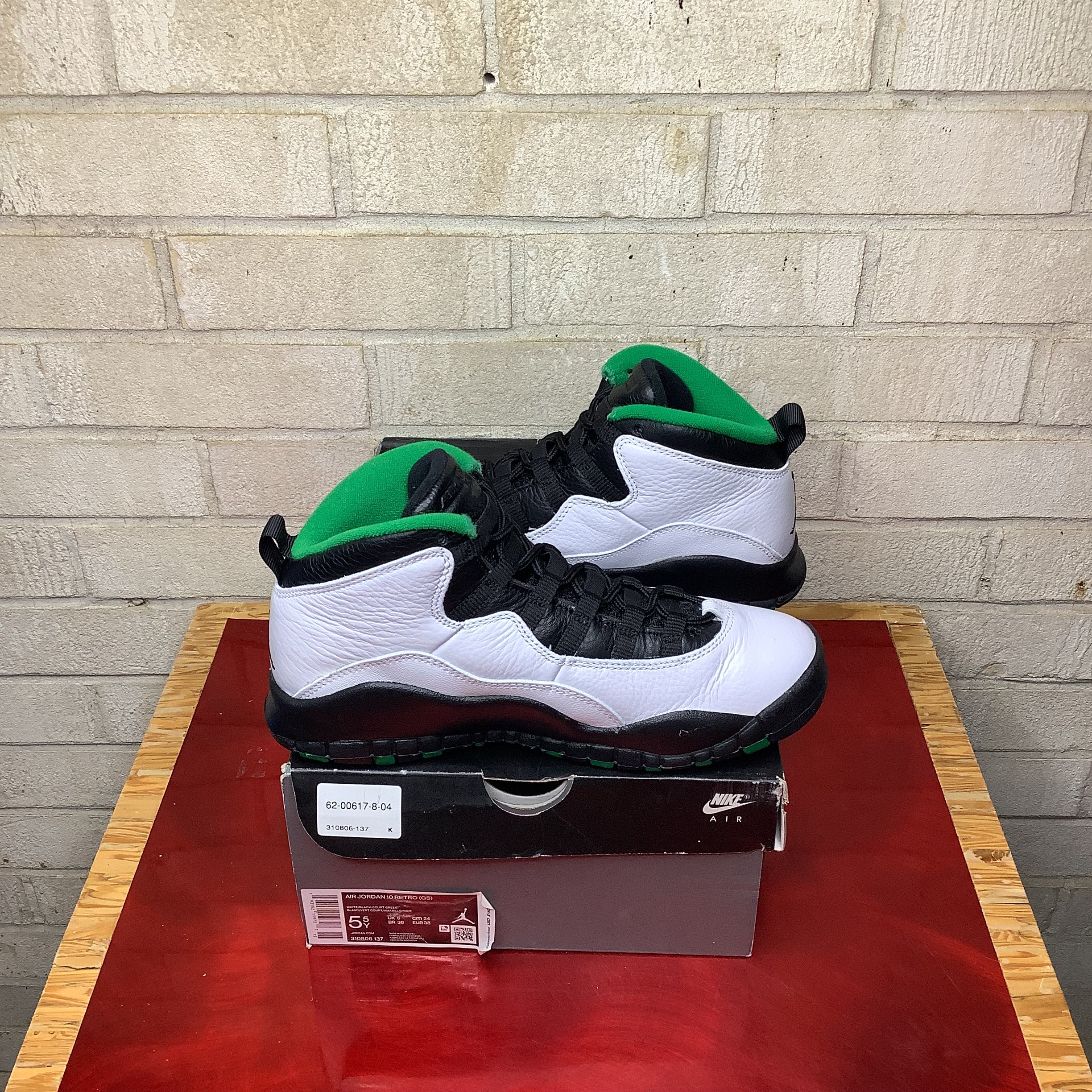 Nike Air Jordan 10 Retro 'Seattle' Size 5.5Y - 310806-137 | Men's Basketball Shoes for Streetwear & Sneaker Collection