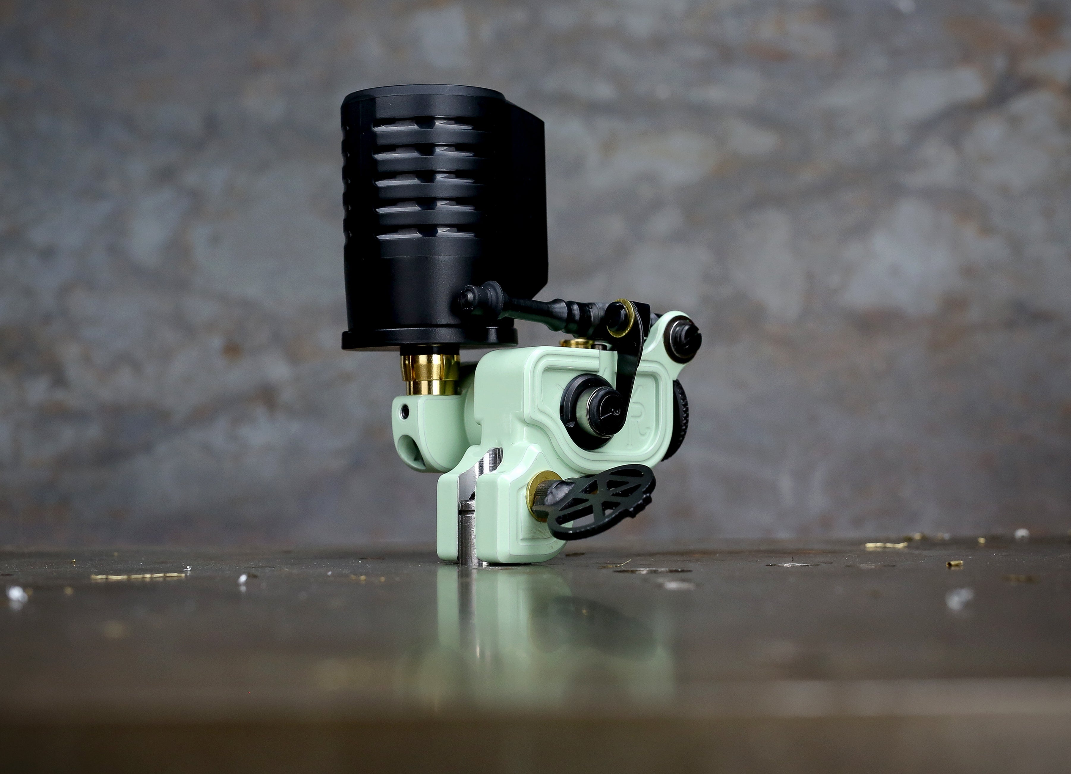Dan Kubin Sidewinder 46er Featherweight Tattoo Machine - Seafoam & Black Aluminum RCA with Clip Cord | Professional Tattoo Equipment for Artists & Beginners | Perfect for Detailed Line Work & Shading
