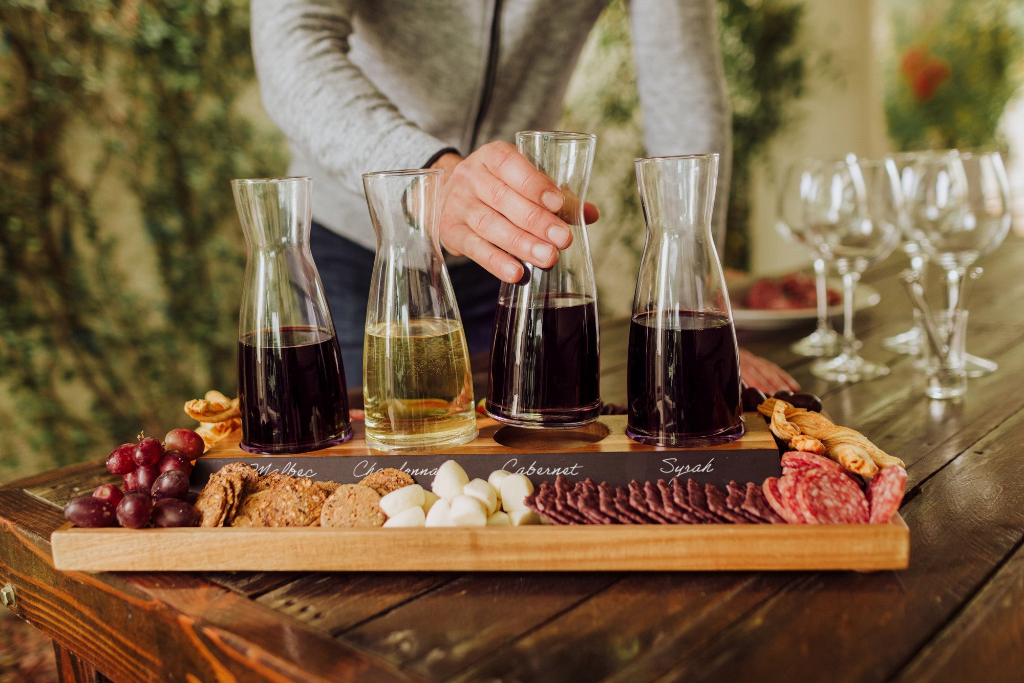 Premium Cava Wine Tasting Set with 4 Elegant Glass Carafes - Perfect for Wine Lovers, Parties & Romantic Dinners
