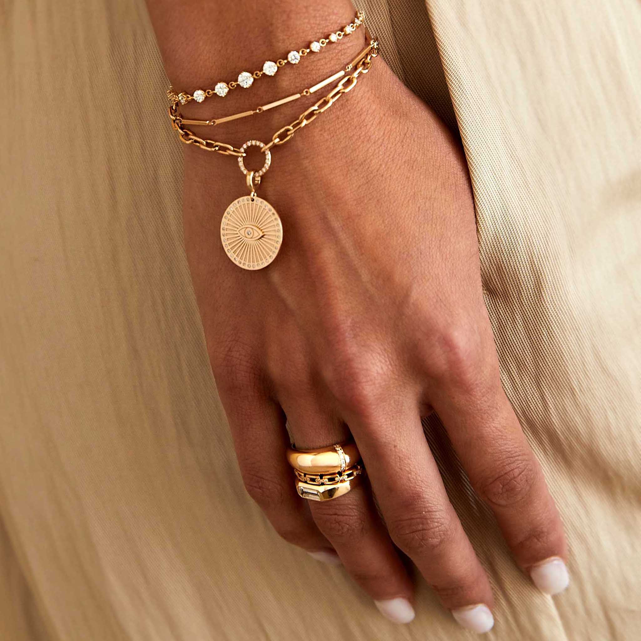 14K Gold Circle Medium Square Oval Link Chain Bracelet for Women - Elegant Stackable Jewelry for Everyday Wear & Special Occasions