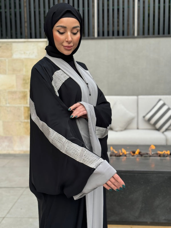 Elegant Black Abaya with Intricate Embroidery - Modest Islamic Dress for Women - Perfect for Prayer, Mosque, and Special Occasions