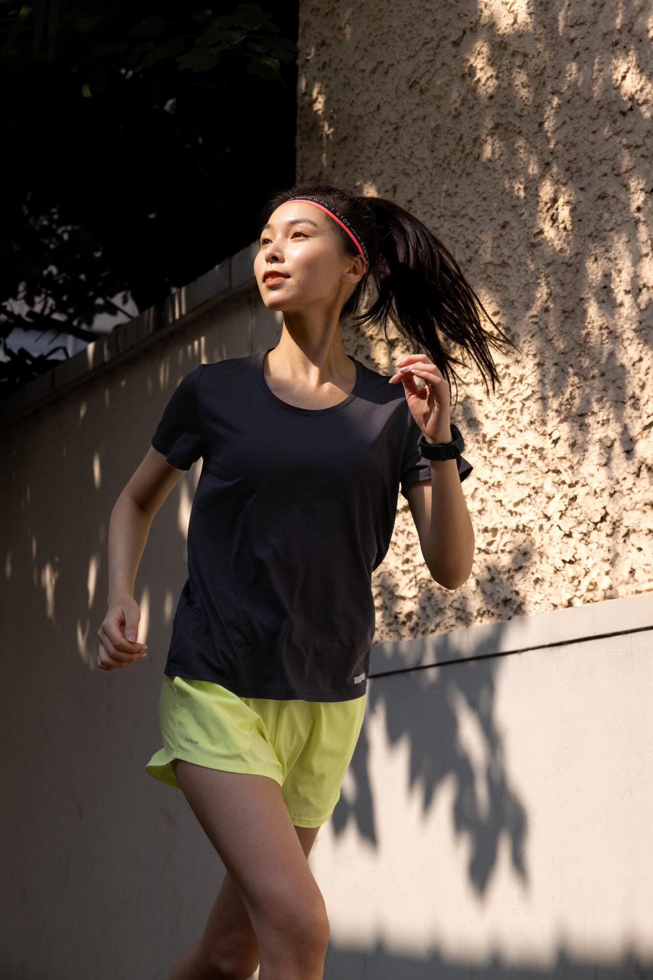Kiprun Women's Run 100 Dry Running T-Shirt - Moisture Wicking Workout Top for Running, Gym & Outdoor Activities